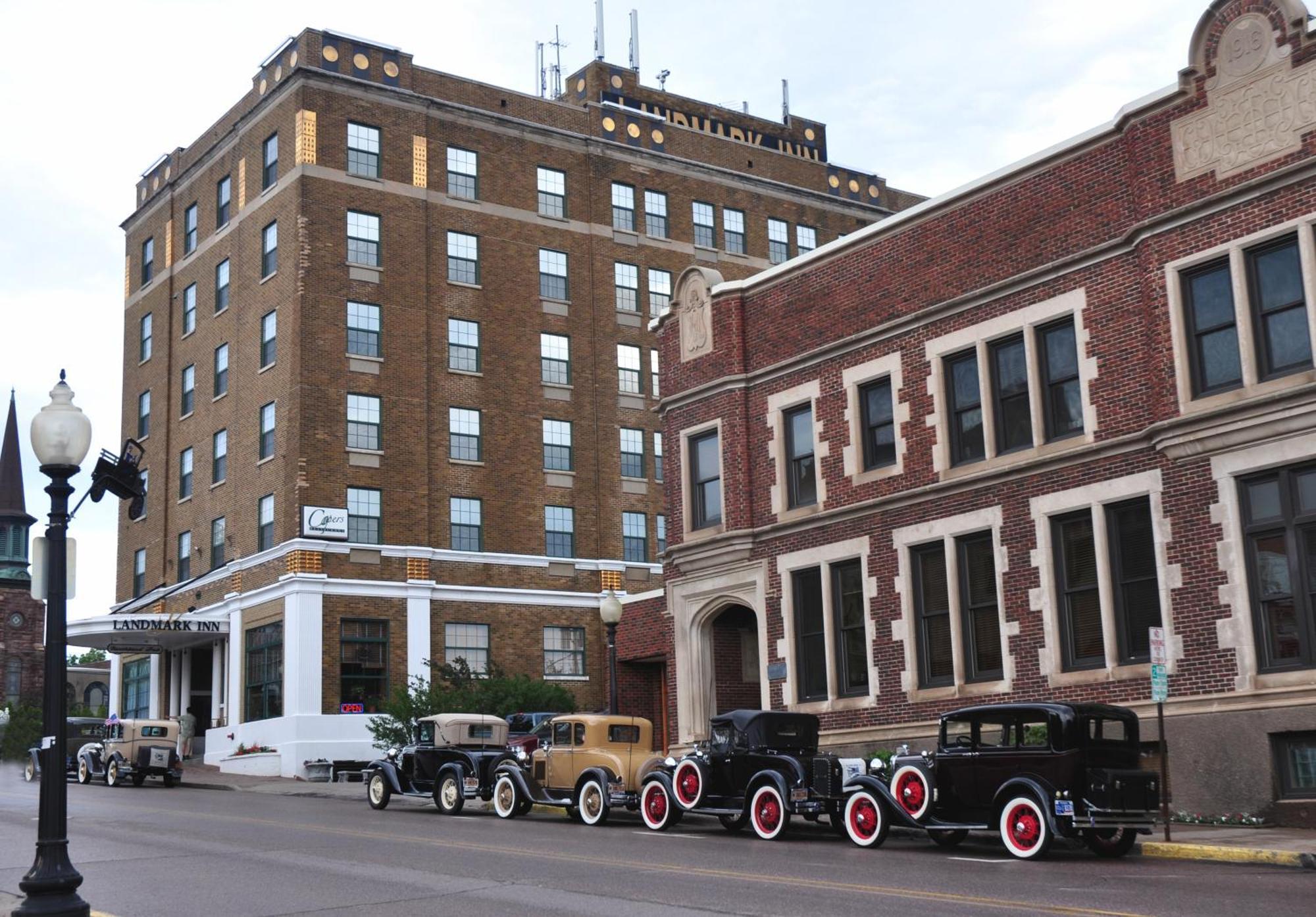 Landmark Inn Marquette Extérieur photo